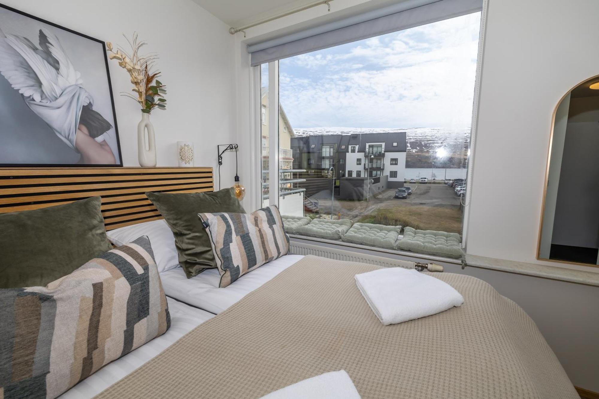 Charming Deluxe Apartment آكيورِيْري الغرفة الصورة