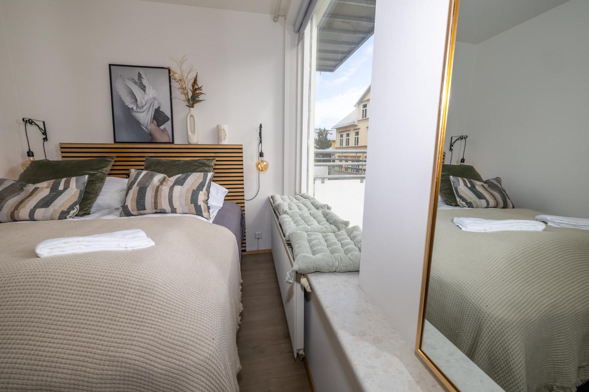 Charming Deluxe Apartment آكيورِيْري الغرفة الصورة